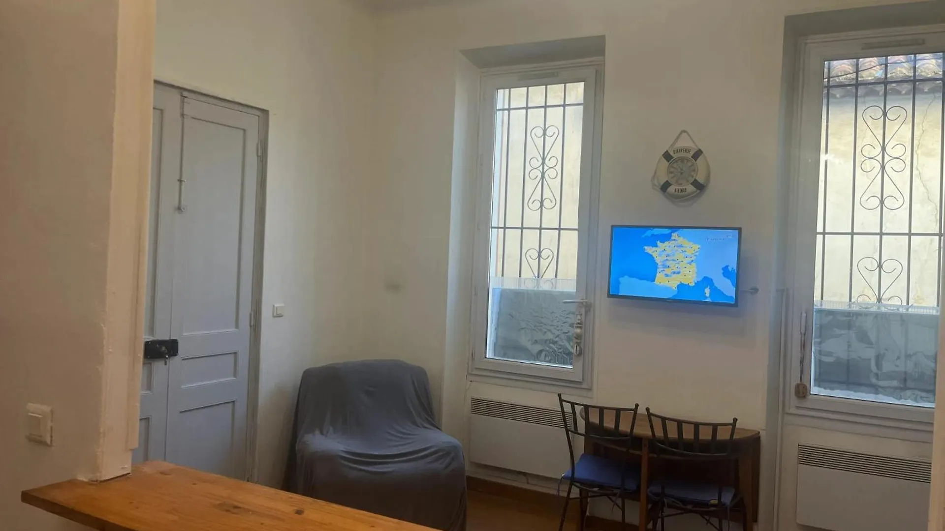 Studio Confortable A Marseille 25 M² Proche Centre Ville 0*,